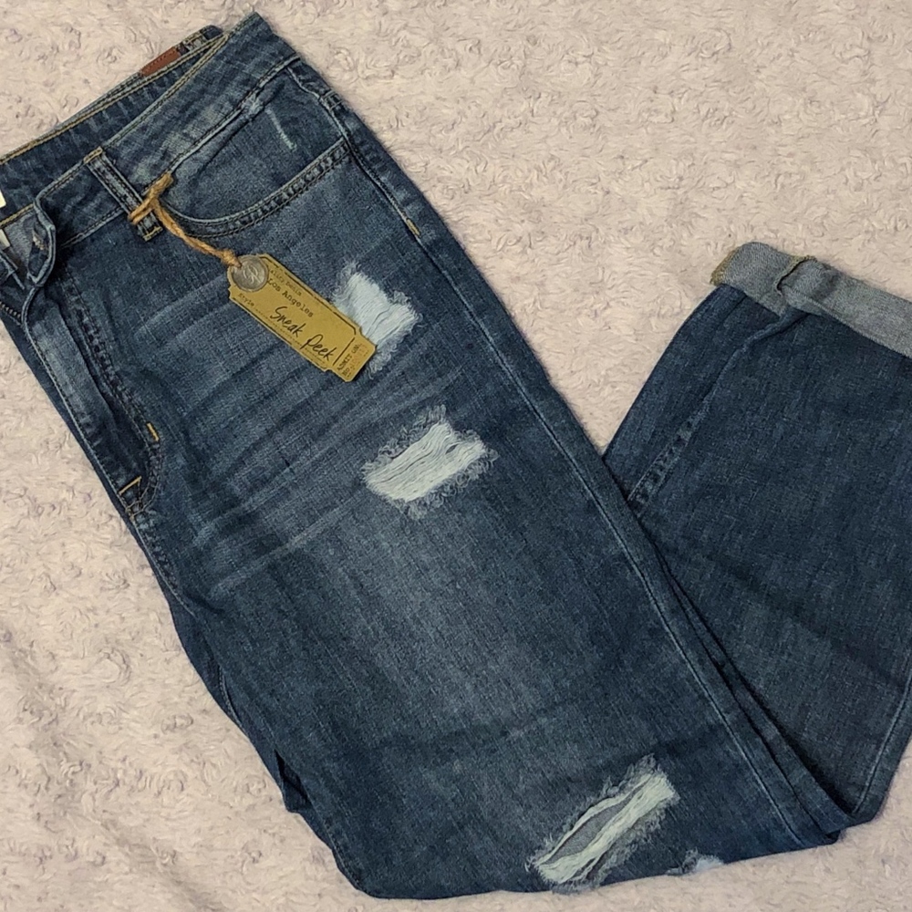 Sneak Peek Ripped Boyfriend Denim Jeans - Medium